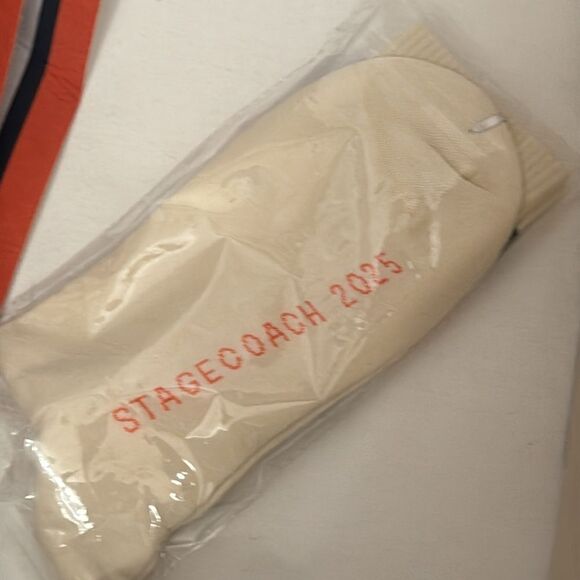 Stagecoach 2025 Merchandise Box - Picture 8 of 13